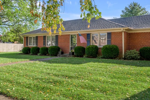 576 Cecil Way, Lexington, KY 40503