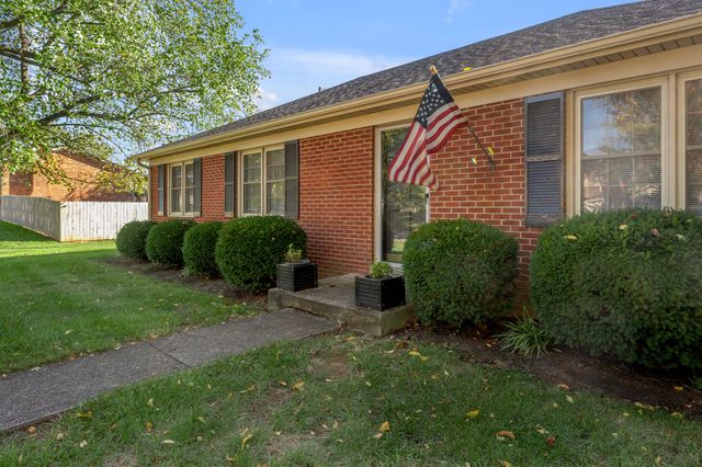 576 Cecil Way, Lexington, KY 40503