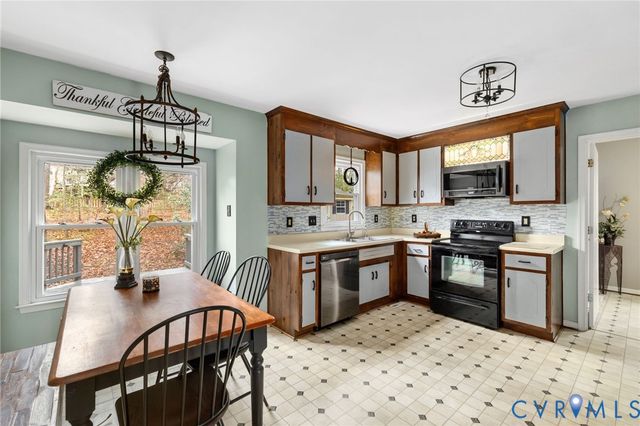 7303 Native Dancer Dr, Midlothian, VA 23112