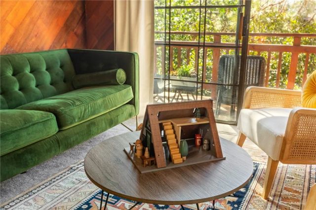 27288 Bernina Drive, Lake Arrowhead, CA 92352