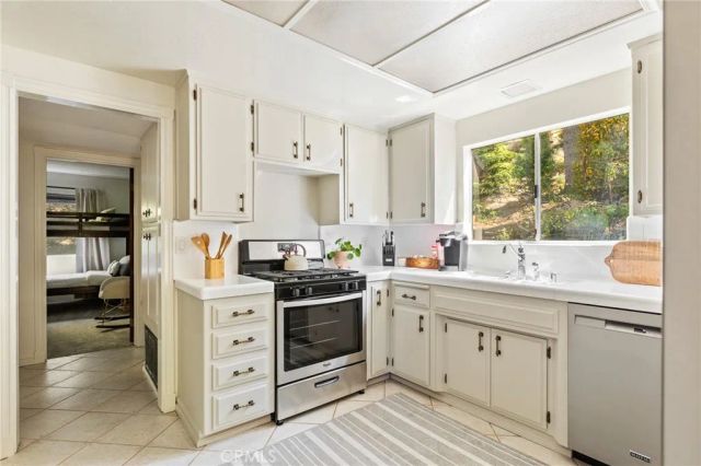 27288 Bernina Drive, Lake Arrowhead, CA 92352