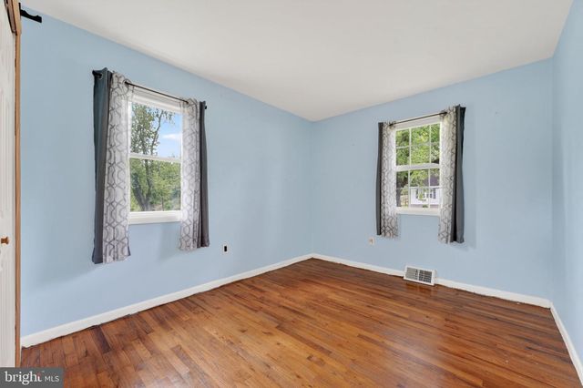388 HIPKINS RD, West Grove, PA 19390