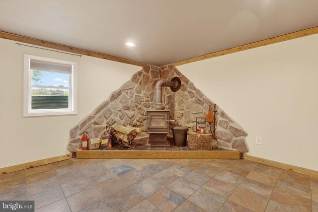 388 HIPKINS RD, West Grove, PA 19390