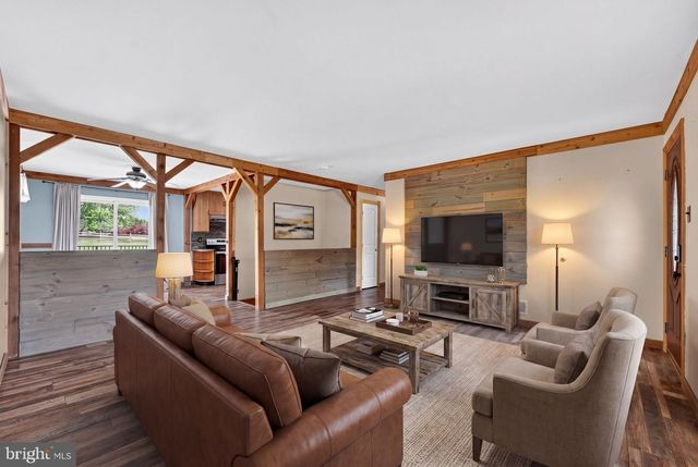388 HIPKINS RD, West Grove, PA 19390
