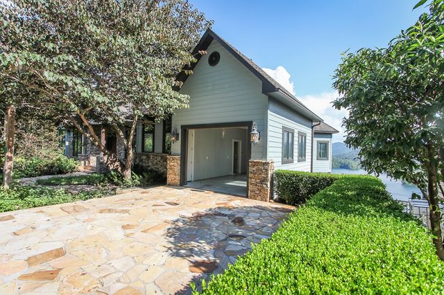 1 Cheoah Trail, Lake Santeetlah, NC 28771