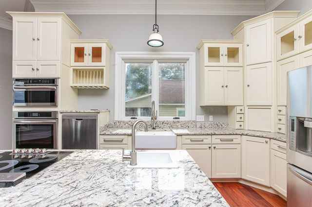 1 Cheoah Trail, Lake Santeetlah, NC 28771