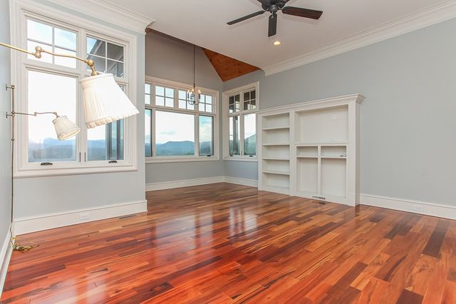 1 Cheoah Trail, Lake Santeetlah, NC 28771