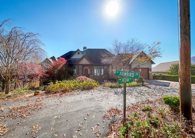 1 Cheoah Trail, Lake Santeetlah, NC 28771