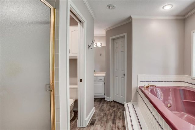 1300 E South Street, Harrisonville, MO 64701