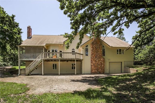 1300 E South Street, Harrisonville, MO 64701