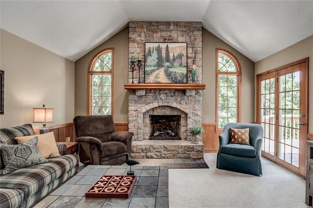 1300 E South Street, Harrisonville, MO 64701