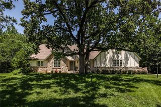 1300 E South Street, Harrisonville, MO 64701