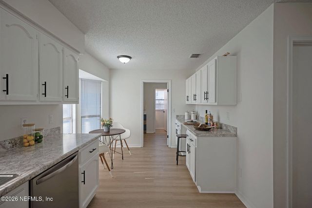 5046 NAVIA Court, Fleming Island, FL 32003