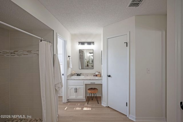 5046 NAVIA Court, Fleming Island, FL 32003