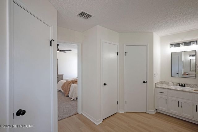 5046 NAVIA Court, Fleming Island, FL 32003