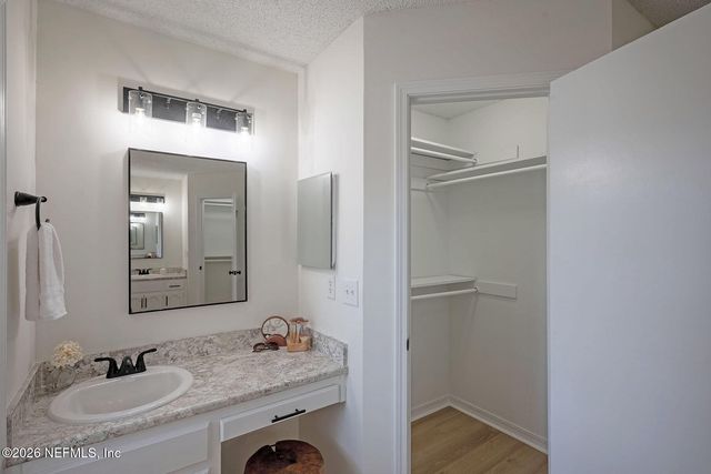 5046 NAVIA Court, Fleming Island, FL 32003