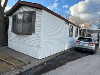 6801 S La Grange Road C8, Hodgkins, IL 60525