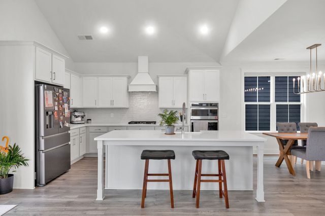 373 Hammock Ln, Spring Hill, TN 37174