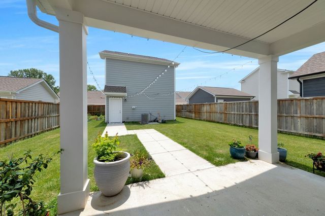 373 Hammock Ln, Spring Hill, TN 37174