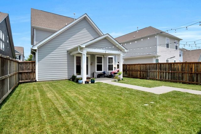 373 Hammock Ln, Spring Hill, TN 37174