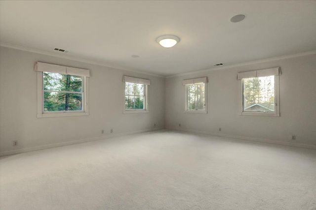 11174 Lower Circle Dr, Grass Valley, CA 95949