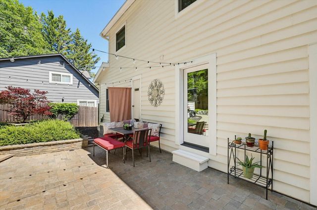11174 Lower Circle Dr, Grass Valley, CA 95949