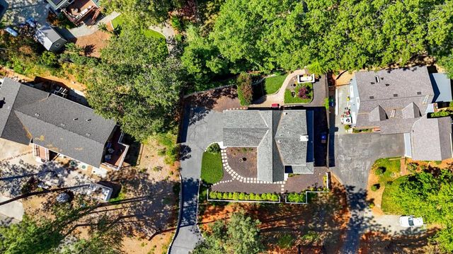 11174 Lower Circle Dr, Grass Valley, CA 95949