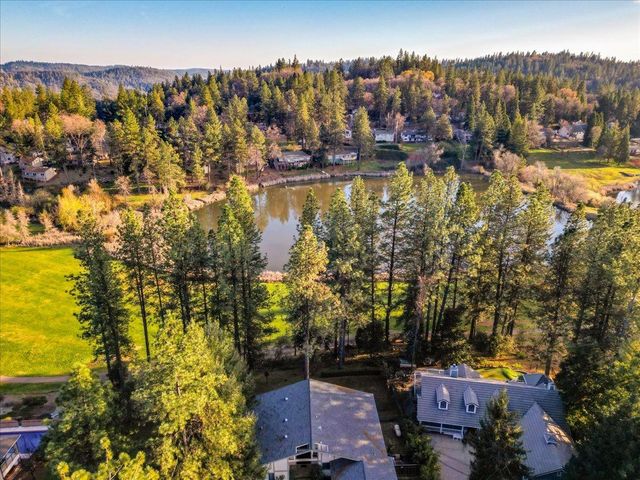 11174 Lower Circle Dr, Grass Valley, CA 95949