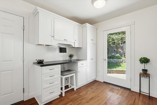 11174 Lower Circle Dr, Grass Valley, CA 95949