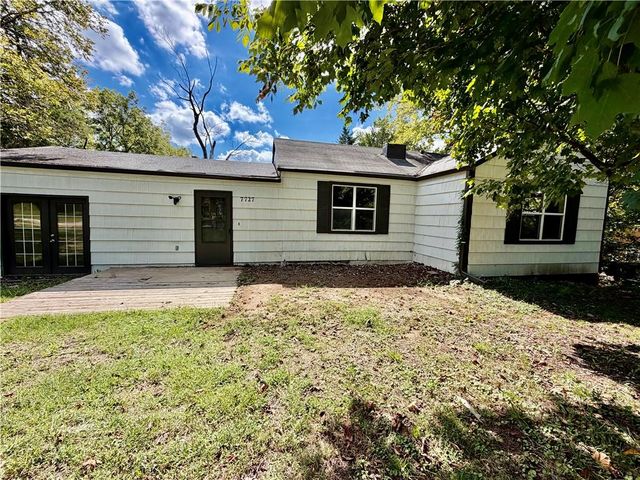 7727 E 55th Street, Kansas City, MO 64129