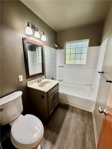 7727 E 55th Street, Kansas City, MO 64129