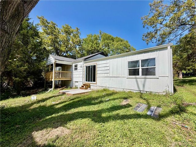 7727 E 55th Street, Kansas City, MO 64129