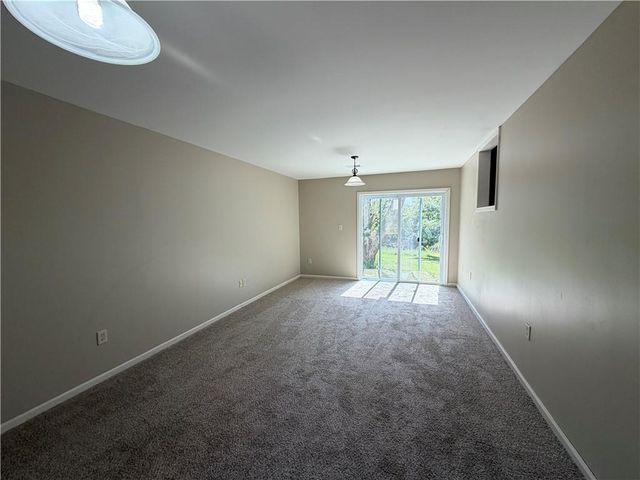 7727 E 55th Street, Kansas City, MO 64129