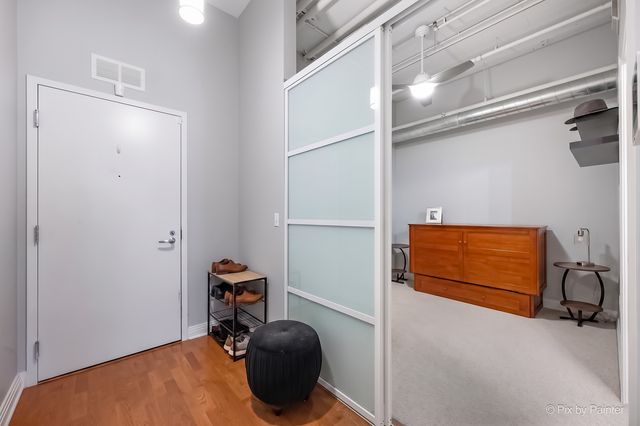 565 W Quincy Street 704, Chicago, IL 60661