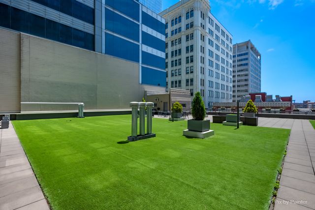 565 W Quincy Street 704, Chicago, IL 60661