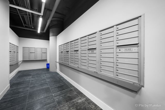 565 W Quincy Street 704, Chicago, IL 60661
