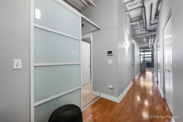 565 W Quincy Street 704, Chicago, IL 60661
