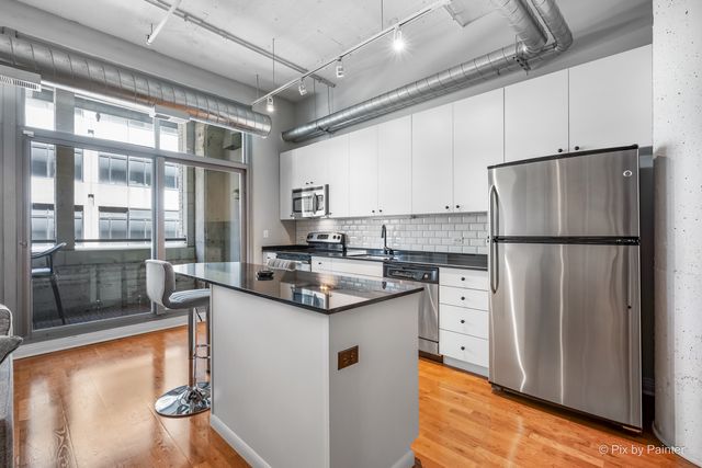 565 W Quincy Street 704, Chicago, IL 60661