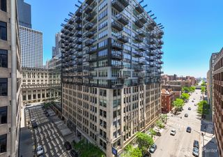 565 W Quincy Street 704, Chicago, IL 60661