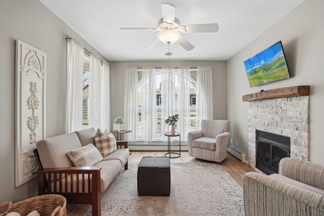 5770 Main Street W, Maple Plain, MN 55359