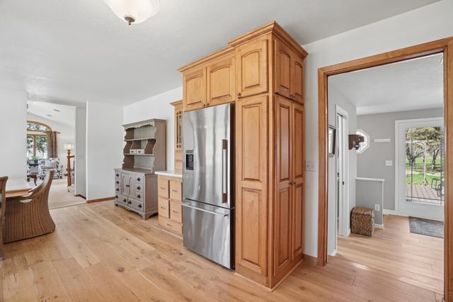 5770 Main Street W, Maple Plain, MN 55359