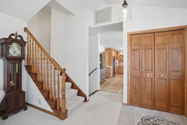 5770 Main Street W, Maple Plain, MN 55359