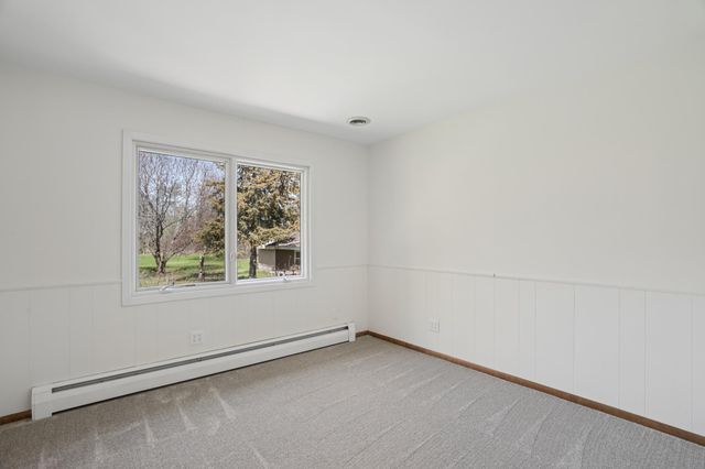 5770 Main Street W, Maple Plain, MN 55359