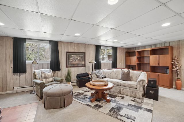 5770 Main Street W, Maple Plain, MN 55359