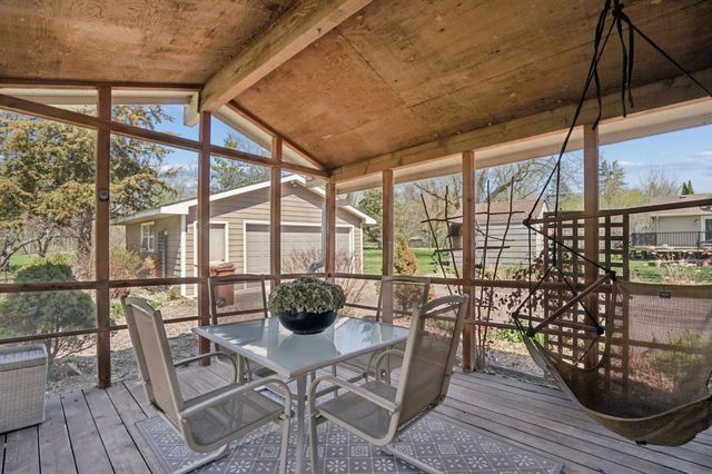 5770 Main Street W, Maple Plain, MN 55359