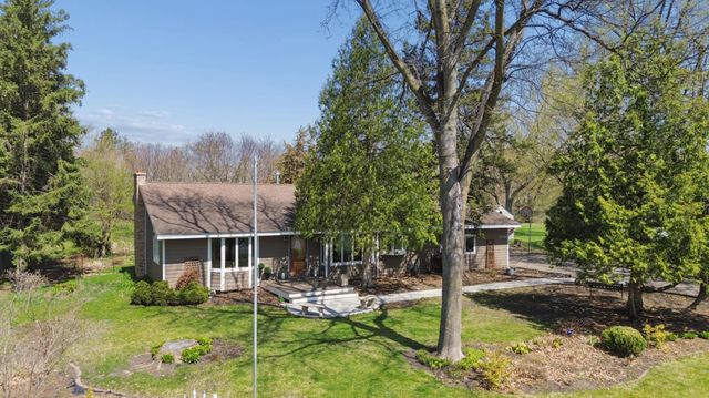 5770 Main Street W, Maple Plain, MN 55359