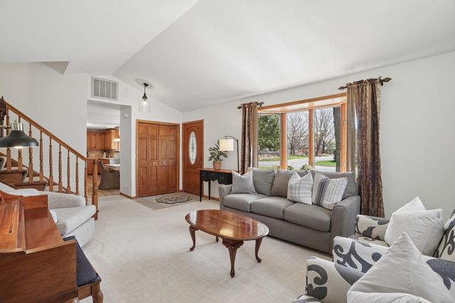 5770 Main Street W, Maple Plain, MN 55359