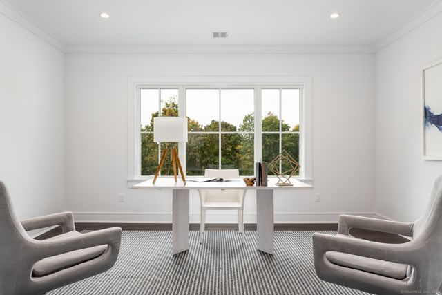 928 West Road, New Canaan, CT 06840