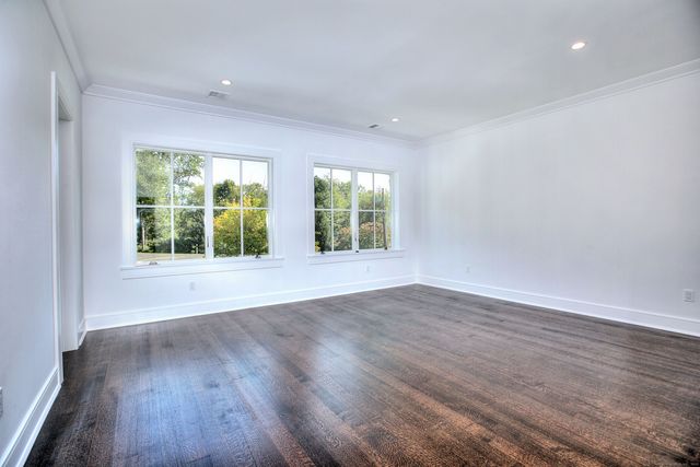 928 West Road, New Canaan, CT 06840