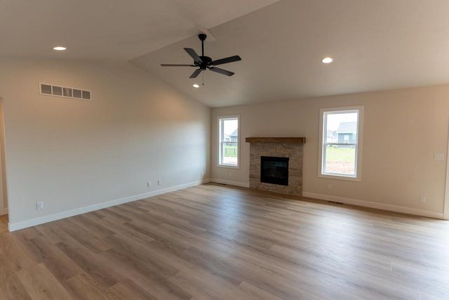 N9222 ANTON STREET, Appleton, WI 54915